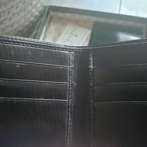 Gucci Black Leather Wallet with Gold Accents - Picture 14 of 16